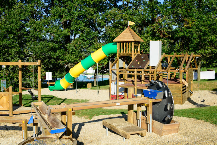 Spielplatz beim JUFA Hotel Neutal (c) JUFA Hotels